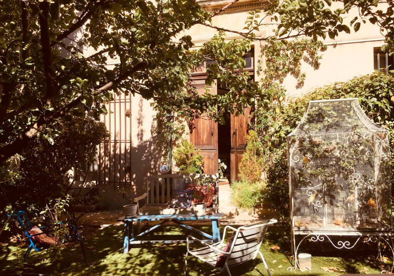 Guest house Vieux Port Panier Jardin *